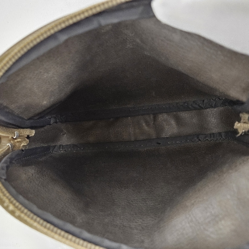 Fendi Zucchino Vintage Vinyl And PVC Crossbody Bag In Tan And Brown - Picture 12 of 13